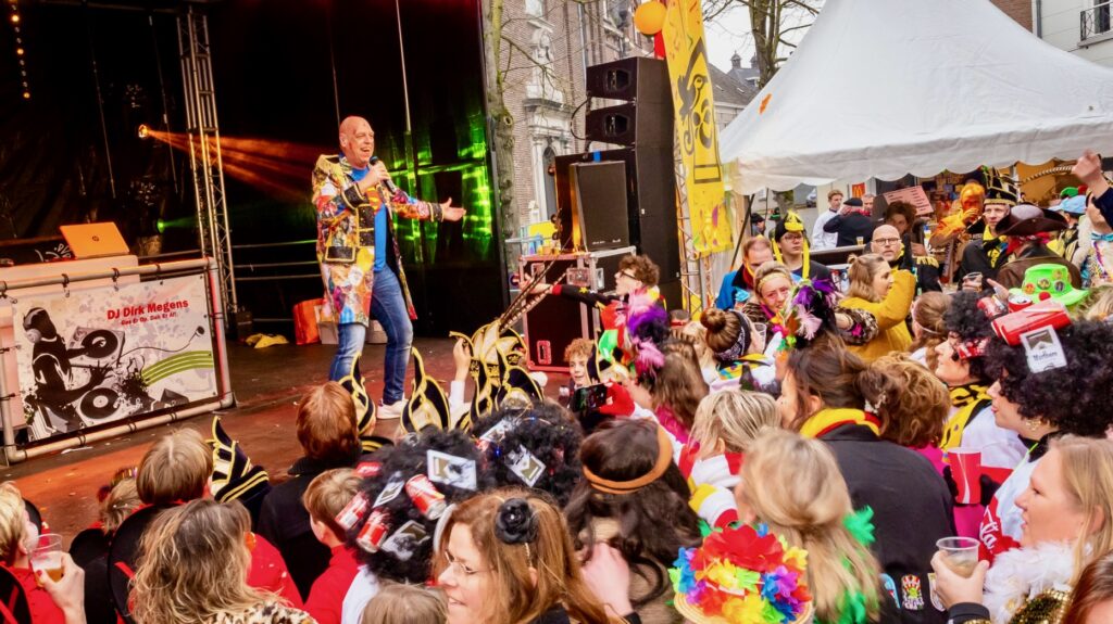 Carnaval Ravenstein Pleinfeest Licht en Geluid MAG Event Rental. Licht en geluid huren in Cuijk?