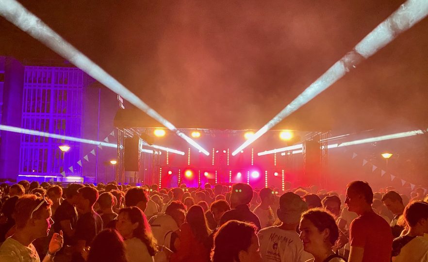 Introductie Industria Spectaculaire lichtshow op evenement